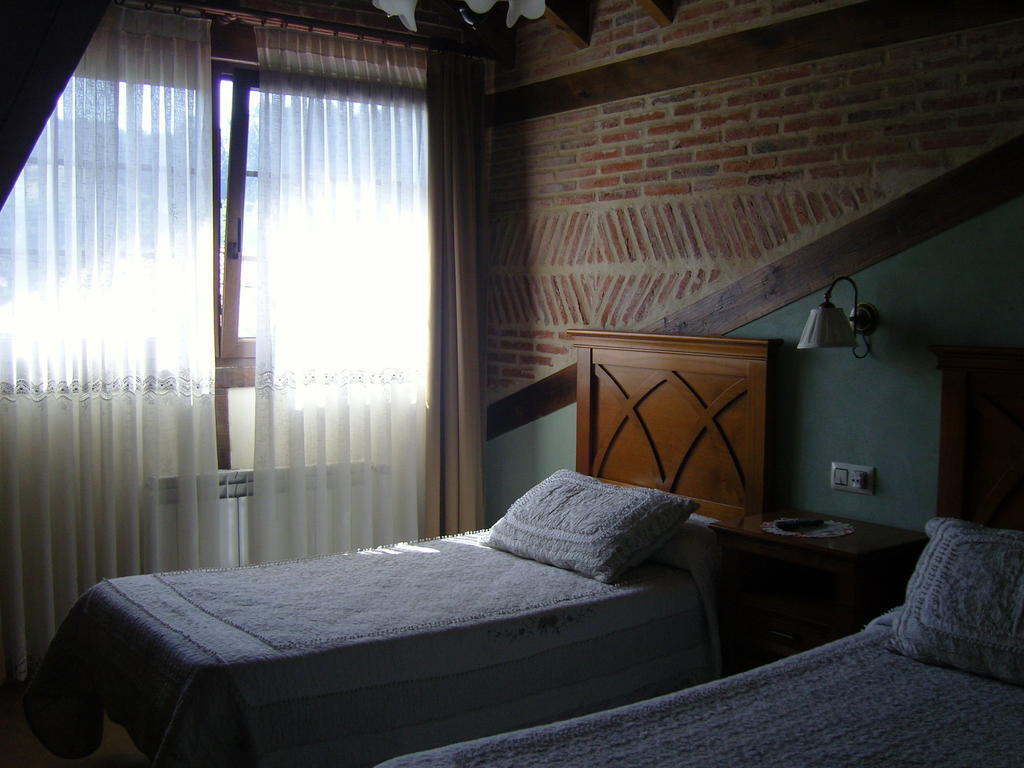 Casa Paulino 호텔 로스코랄레스데부엘나 외부 사진