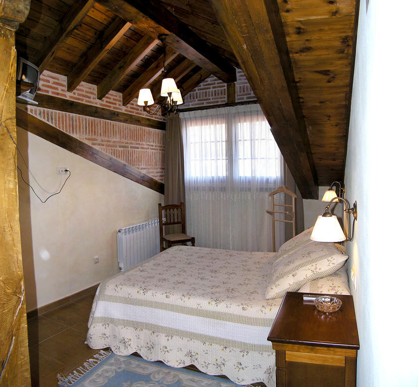 Casa Paulino 호텔 로스코랄레스데부엘나 객실 사진